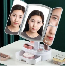 Настольное тройное зеркало для макияжа с сенсорной подсветкой "Led Lighted" на аккумуляторе, белое